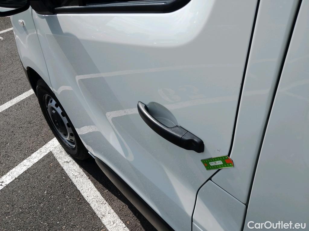  Renault  Trafic RENAULT  / 2019 / 4P / furgón Doble Cabina 27 L1 Energy BluedCi 88 kW #1