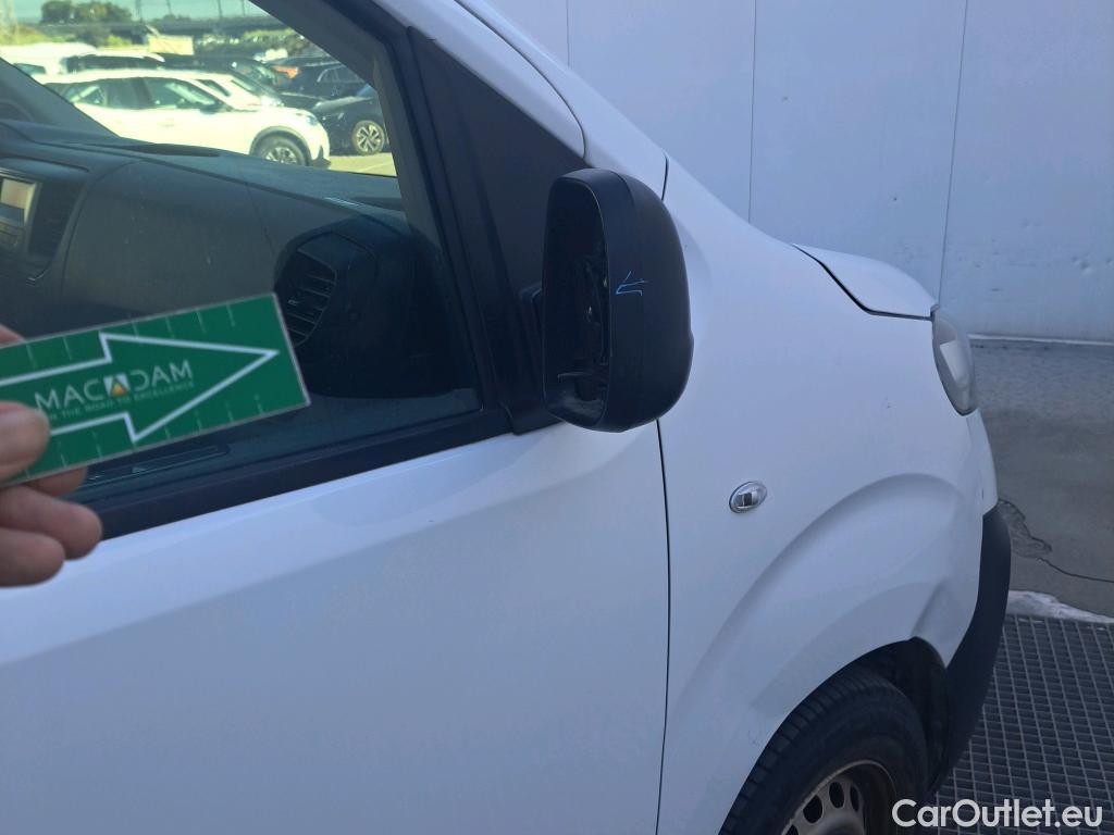  Opel  Vivaro OPEL  / 2019 / 4P / furgón 1.5 Diésel 74kW (100CV) M Std Express (CX) #57