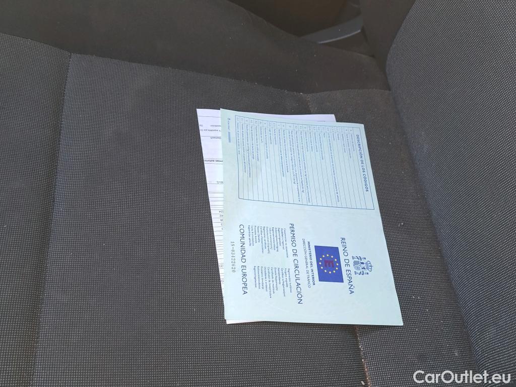  Volkswagen  Caddy VOLKSWAGEN  / 2015 / 4P / furgón derivado de turismo Business 2.0 TDI 75kW (102CV) BMT #2