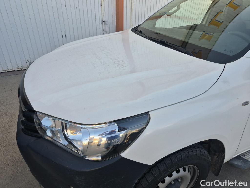  Toyota  Hilux TOYOTA  / 2016 / 2P / pickup 2.4 D-4D Cabina Sencilla GX #18