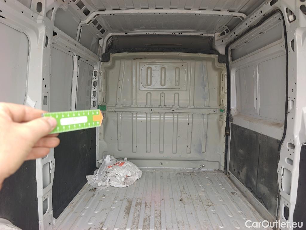 Opel  Movano OPEL  / 2021 / 4P / furgón Furgón Base L2H2 3.5T 2.2 BlueHDi 103kW #29