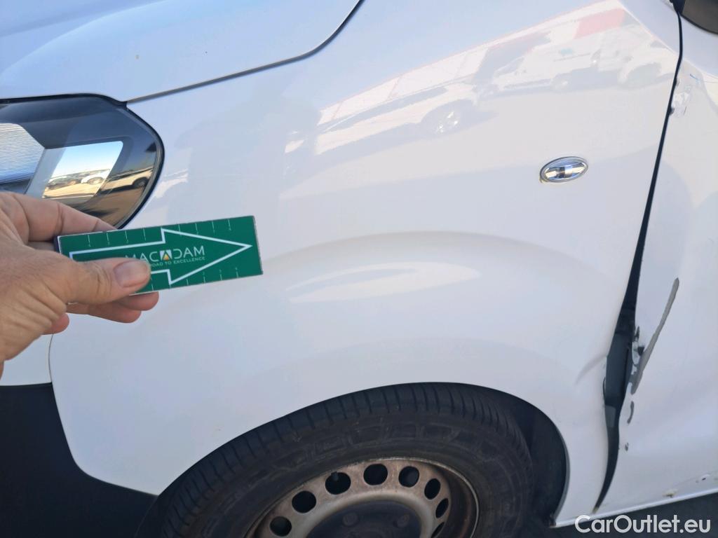  Opel  Vivaro OPEL  / 2019 / 4P / furgón 1.5 Diésel 74kW (100CV) M Std Express (CX) #39