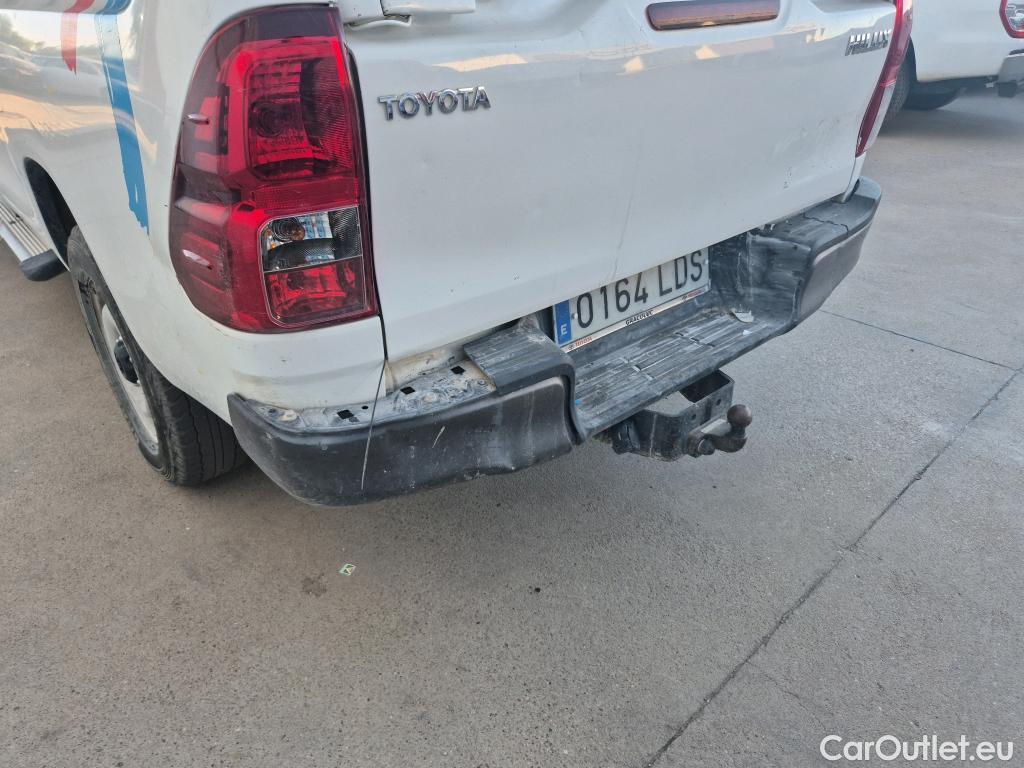  Toyota  Hilux TOYOTA  / 2016 / 2P / pickup 2.4 D-4D Cabina Sencilla GX #22