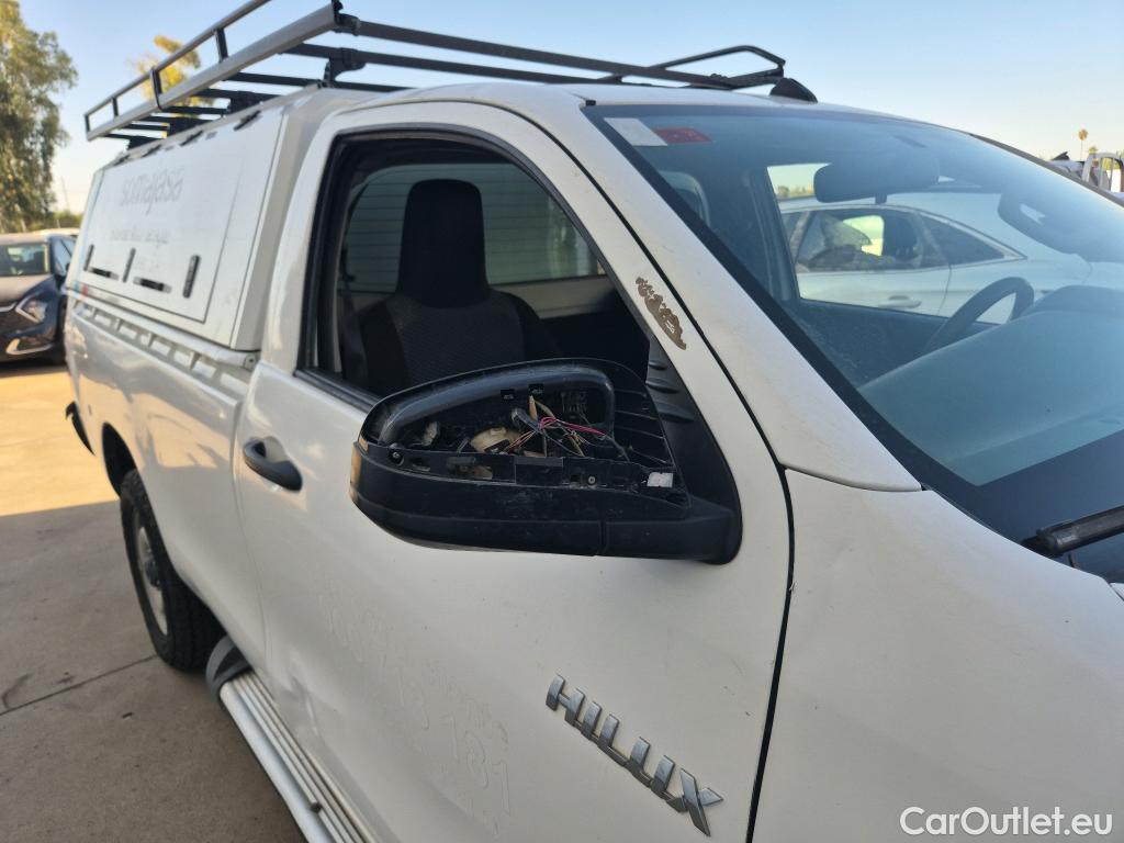  Toyota  Hilux TOYOTA  / 2016 / 2P / pickup 2.4 D-4D Cabina Sencilla GX #32