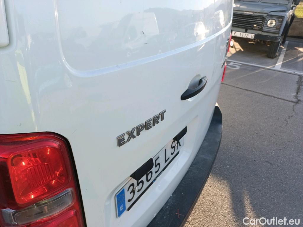  Peugeot  Expert PEUGEOT  / 2016 / 4P / furgón Furgón Premium 1.5 BlueHDi 100 Standard (AC) #15