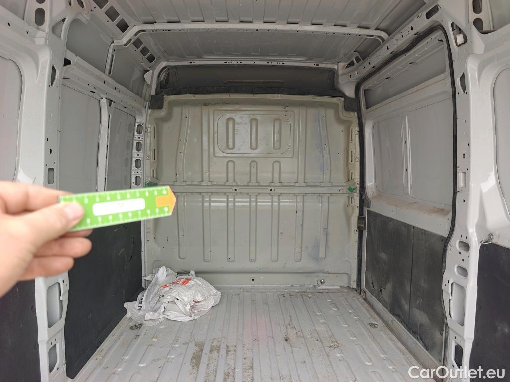  Opel  Movano OPEL  / 2021 / 4P / furgón Furgón Base L2H2 3.5T 2.2 BlueHDi 103kW #28