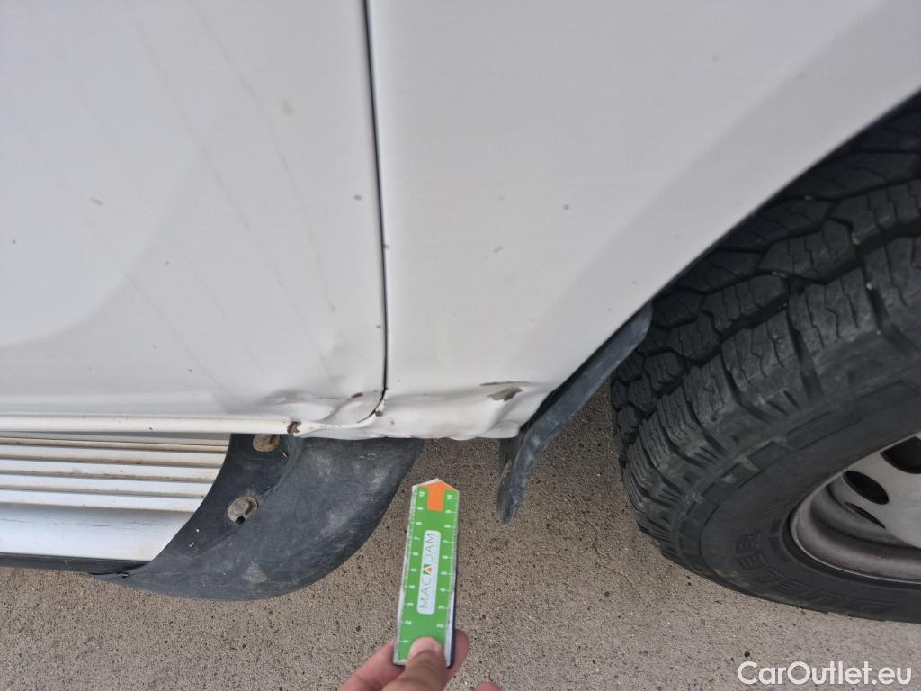  Toyota  Hilux TOYOTA  / 2016 / 2P / pickup 2.4 D-4D Cabina Sencilla GX #17