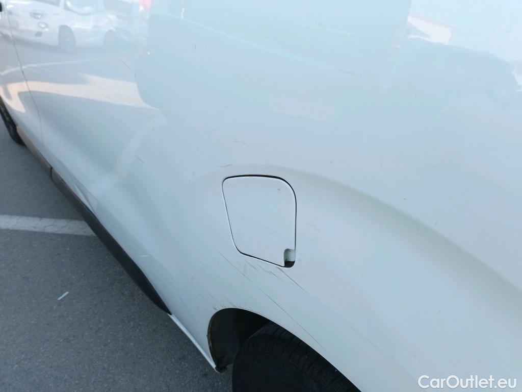  Peugeot  Expert PEUGEOT  / 2016 / 4P / furgón Furgón Premium 1.5 BlueHDi 100 Standard (AC) #2