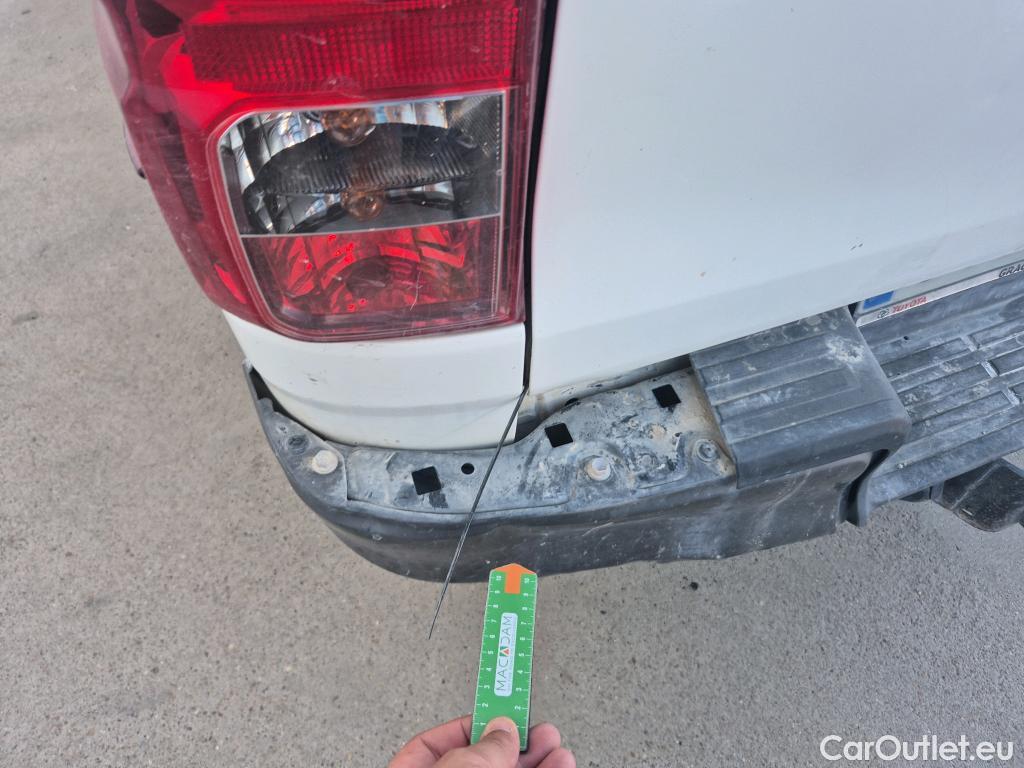 Toyota  Hilux TOYOTA  / 2016 / 2P / pickup 2.4 D-4D Cabina Sencilla GX #11
