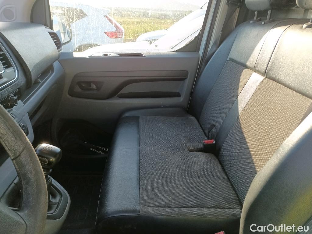  Peugeot  Expert PEUGEOT  / 2016 / 4P / furgón Furgón Premium 1.5 BlueHDi 100 Standard (AC) #40