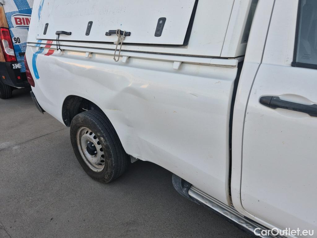  Toyota  Hilux TOYOTA  / 2016 / 2P / pickup 2.4 D-4D Cabina Sencilla GX #1