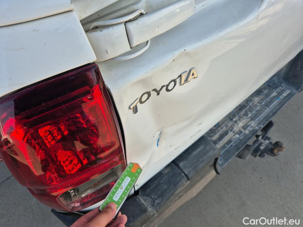  Toyota  Hilux TOYOTA  / 2016 / 2P / pickup 2.4 D-4D Cabina Sencilla GX #5