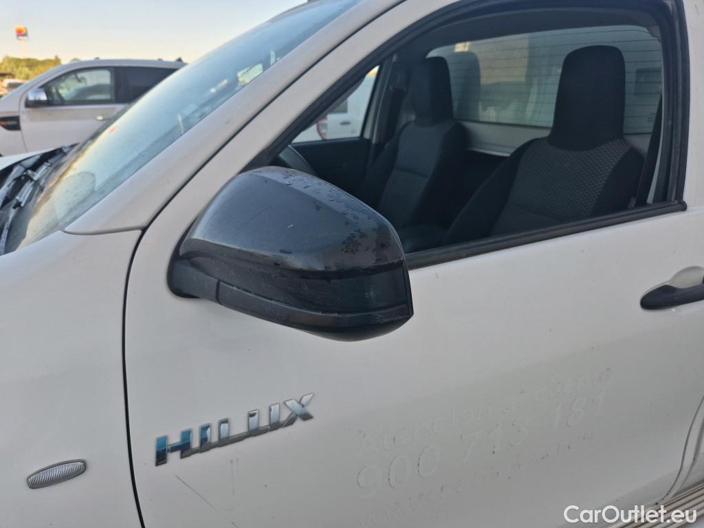  Toyota  Hilux TOYOTA  / 2016 / 2P / pickup 2.4 D-4D Cabina Sencilla GX #41
