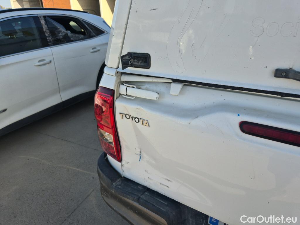  Toyota  Hilux TOYOTA  / 2016 / 2P / pickup 2.4 D-4D Cabina Sencilla GX #34