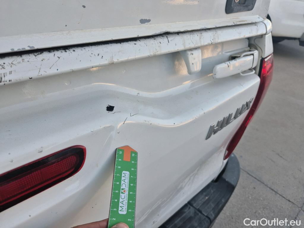  Toyota  Hilux TOYOTA  / 2016 / 2P / pickup 2.4 D-4D Cabina Sencilla GX #40