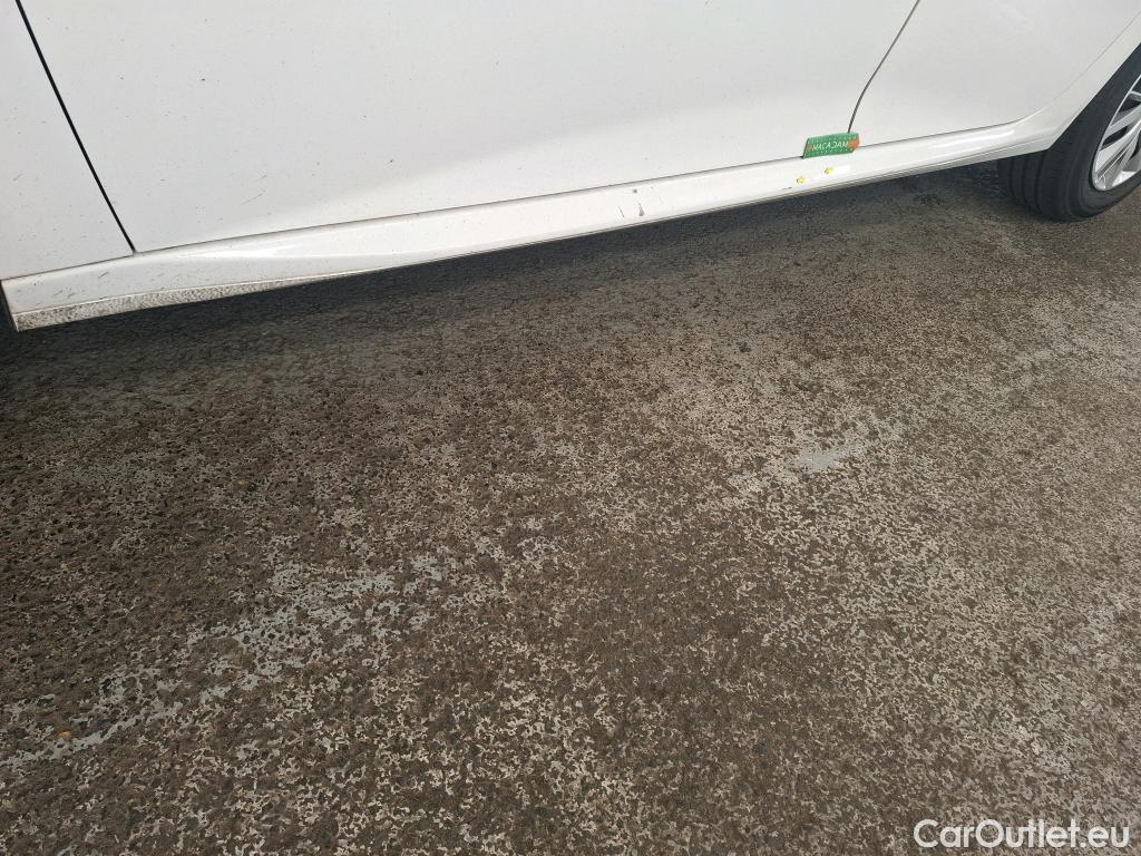 Peugeot  208  Premium 1.5 HDi 100CV BVM6 E6d #28