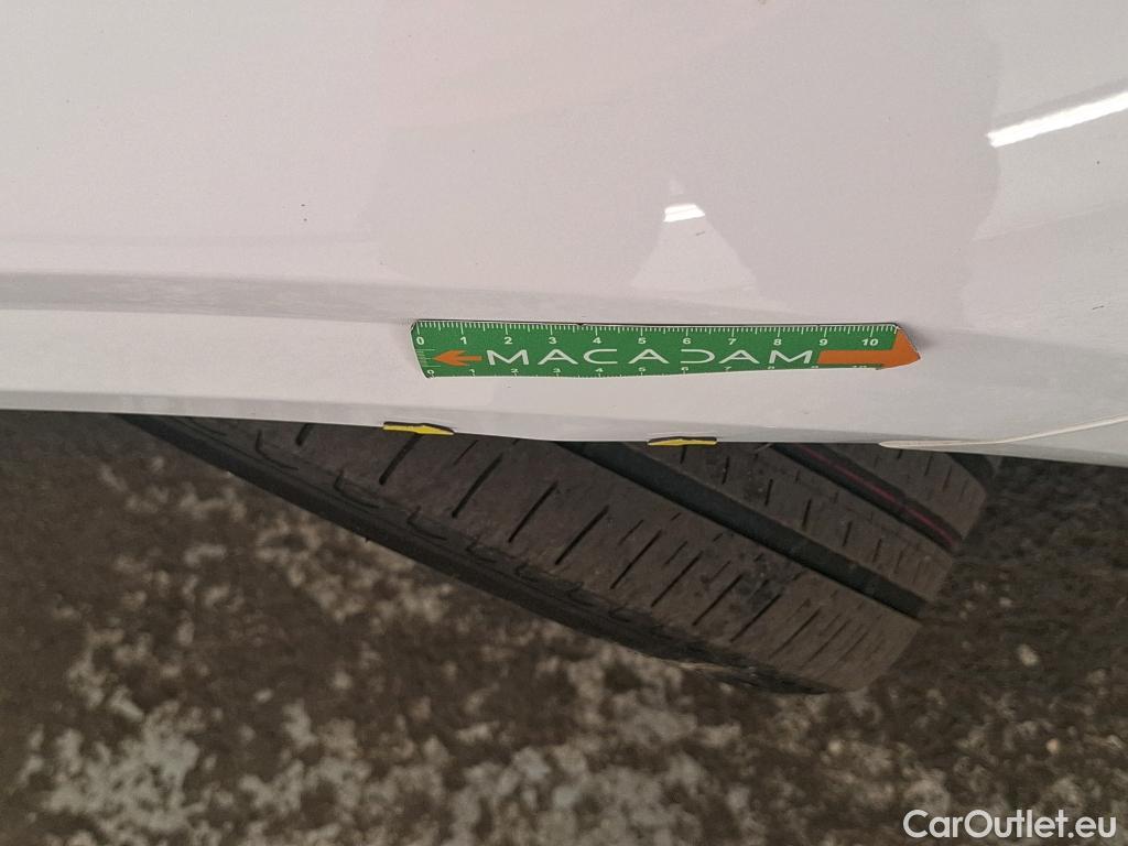  Peugeot  208  Premium 1.5 HDi 100CV BVM6 E6d #27