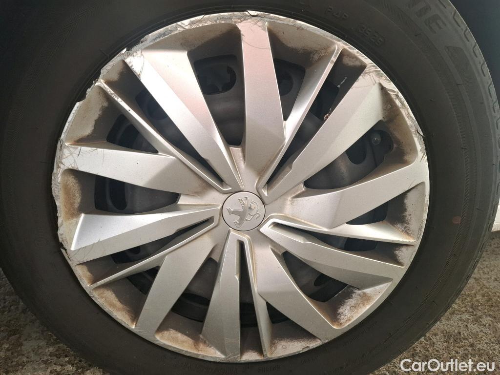  Peugeot  208  Premium 1.5 HDi 100CV BVM6 E6d #47