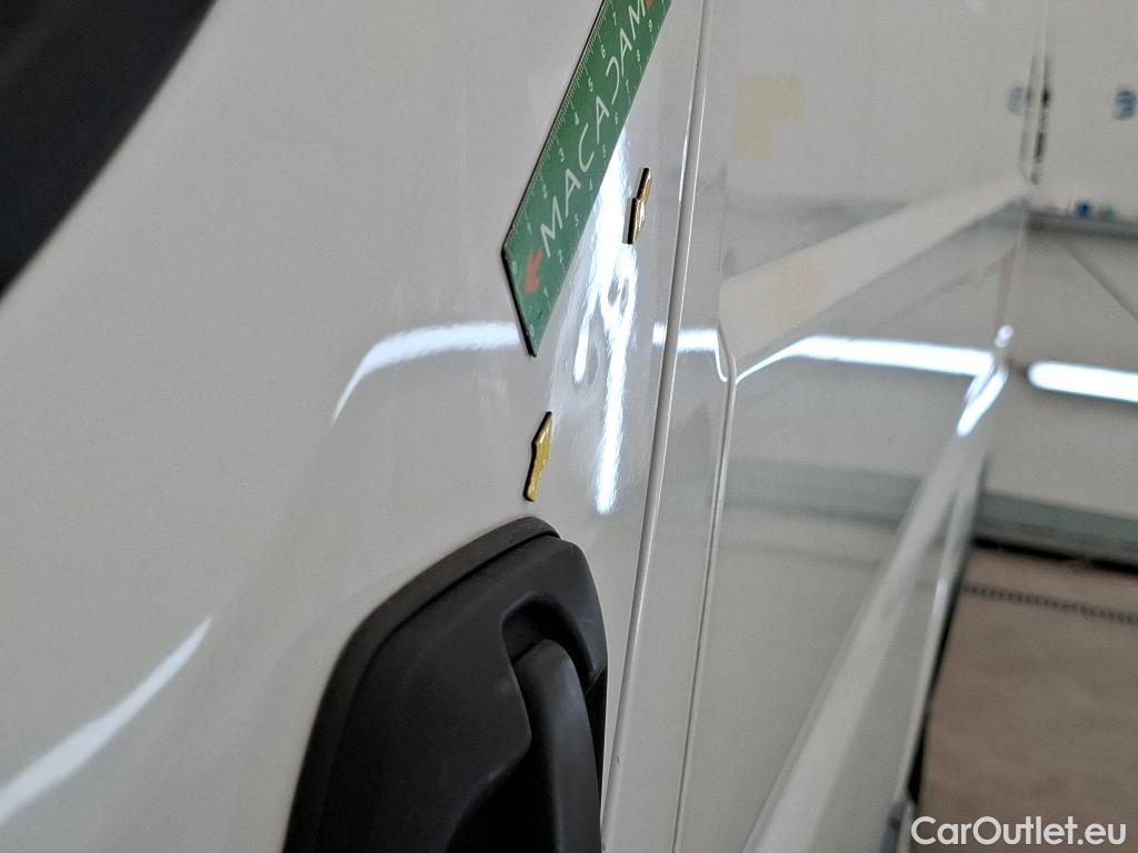  Citroen  Jumper CITROEN  / 2014 / 4P / Fourgon tôlé 33 L1H2 BlueHDi 140 S&S BVM6 Club #26