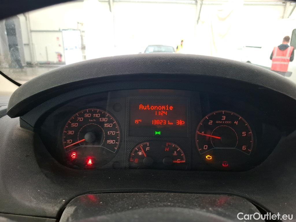  Peugeot  Boxer PEUGEOT  VU 4p Fourgon BLUEHDI 110 PRO 335 L2H2 #49