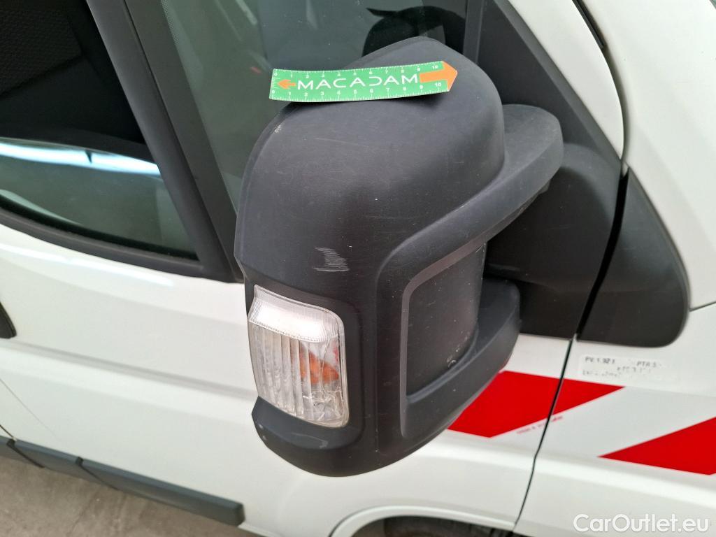  Citroen  Jumper CITROEN  / 2014 / 4P / Fourgon tôlé 33 L1H2 BlueHDi 140 S&S BVM6 Club #32
