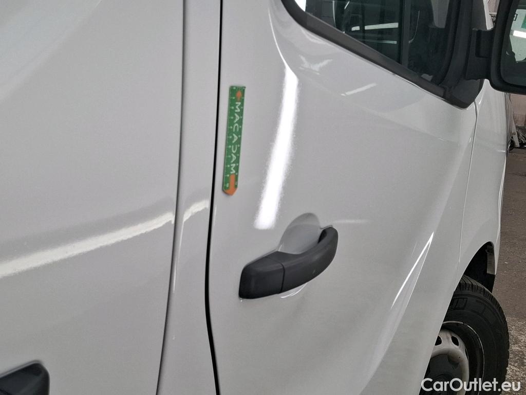  Renault  Trafic RENAULT  / 2021 / 4P / Fourgon tôlé FG GCF L2H1 3T Blue dCi 150 EDC #31