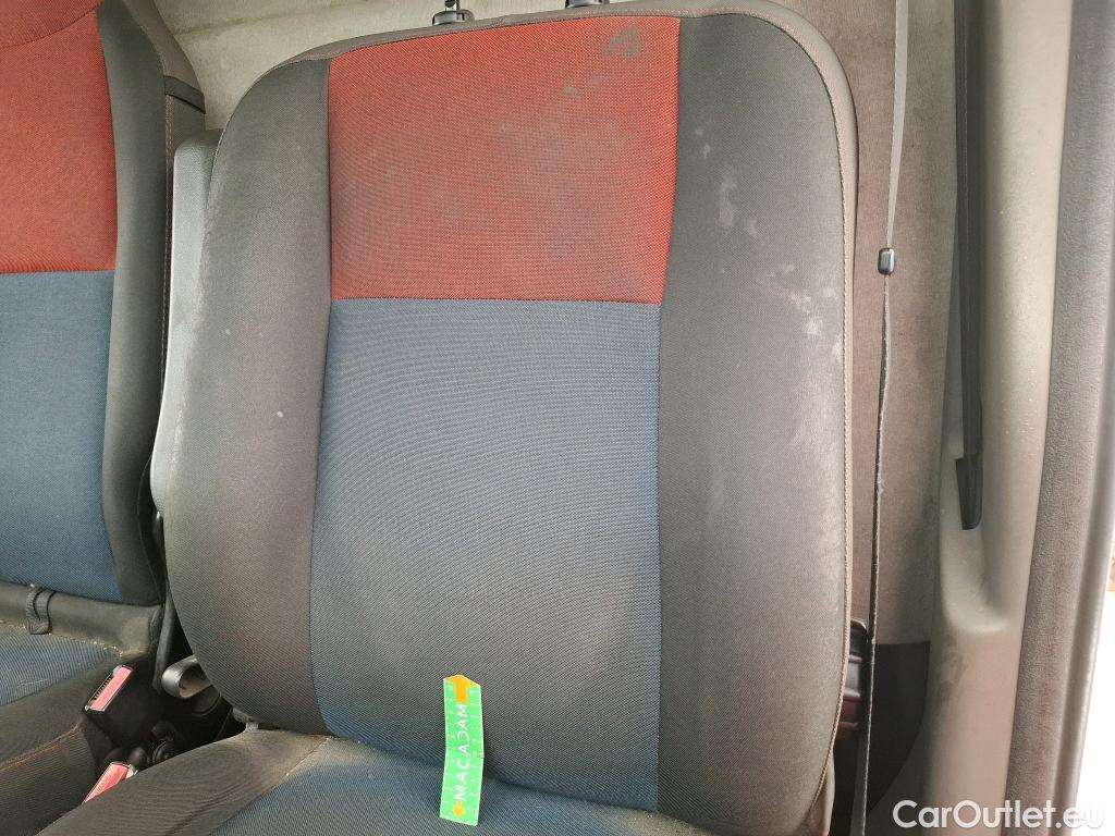  Renault  Master  Fourgon L2H2 3 5 Grand Confort dCi 130CV BVM6 E6 #122