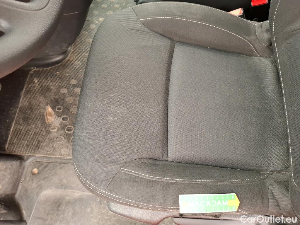  Renault  Trafic RENAULT  / 2019 / 4P / Fourgon tole FG GCF L1H1 1000 Energy dCi 145 EDC #1