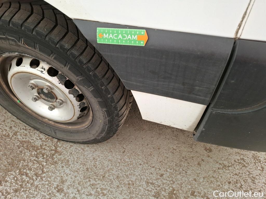  Renault  Master  Fourgon L2H2 3 5 Grand Confort dCi 130CV BVM6 E6 #139