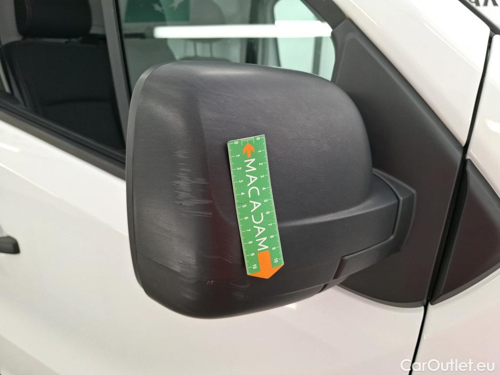  Renault  Trafic RENAULT  / 2019 / 4P / Fourgon tole FG GCF L1H1 1000 Energy dCi 145 EDC #49