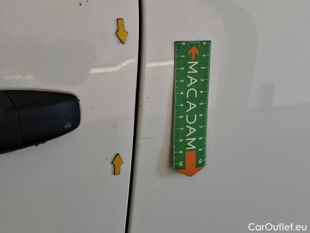  Renault  Kangoo RENAULT  / 2021 / 4P / Fourgonnette GD CONFORT - BLUE DCI 95 #40