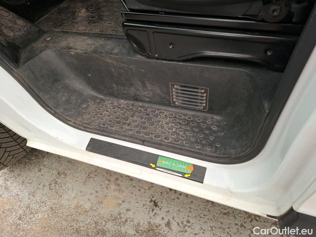  Renault  Trafic RENAULT  / 2019 / 4P / Fourgon tole FG GCF L1H1 1000 Energy dCi 145 EDC #47