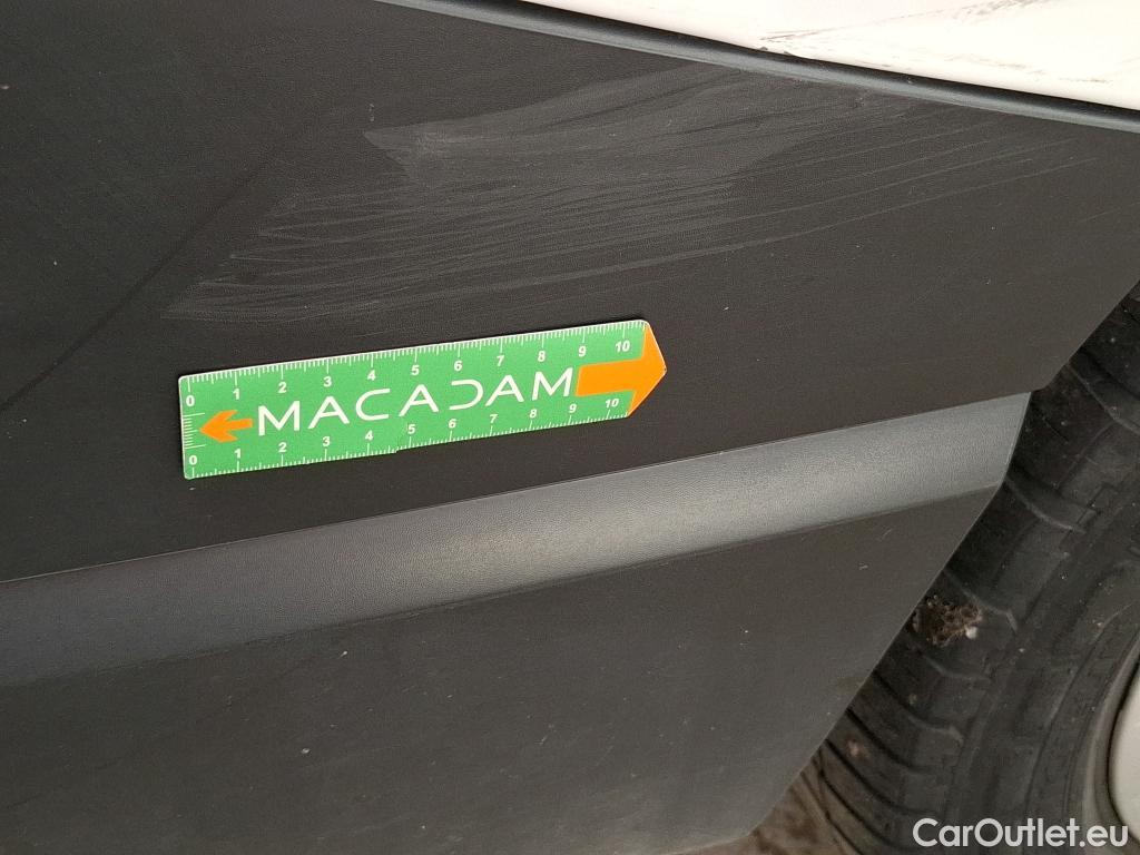  Renault  Trafic RENAULT  / 2019 / 4P / Fourgon tole FG GCF L1H1 1000 Energy dCi 145 EDC #55