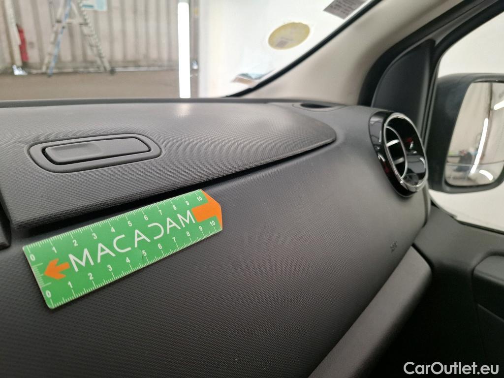  Renault  Trafic RENAULT  / 2019 / 4P / Fourgon tole FG GCF L1H1 1000 Energy dCi 145 EDC #45