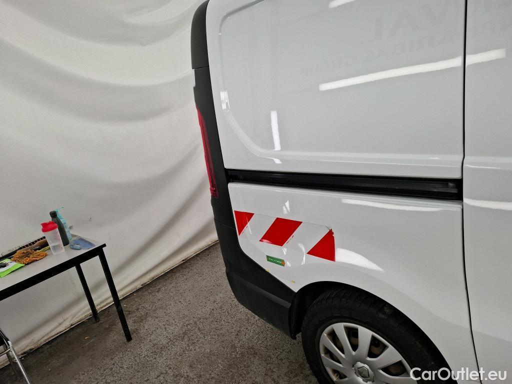  Renault  Trafic RENAULT  / 2019 / 4P / Fourgon tole FG GCF L1H1 1000 Energy dCi 145 EDC #3