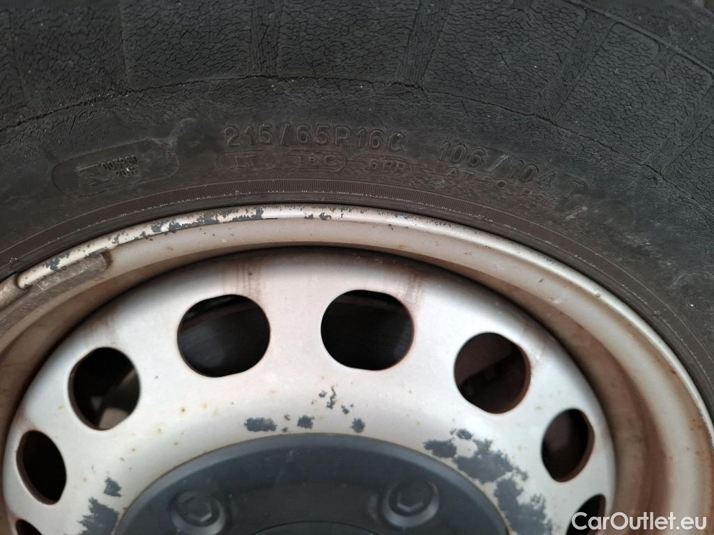  Peugeot  Expert PEUGEOT  VU 4p Fourgon BLUEHDI 120 S&S Cab App STD PREMIUM #8
