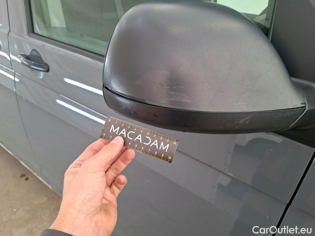  Volkswagen  Transporter VOLKSWAGEN  / 2019 / 4P / Fourgon tôlé 2.0 TDi 150 DSG7 L1H1 Business Line #106