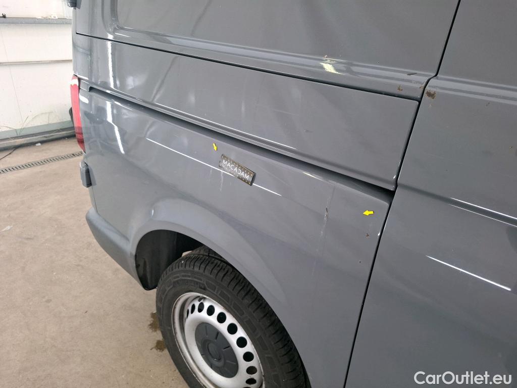  Volkswagen  Transporter VOLKSWAGEN  / 2019 / 4P / Fourgon tôlé 2.0 TDi 150 DSG7 L1H1 Business Line #98