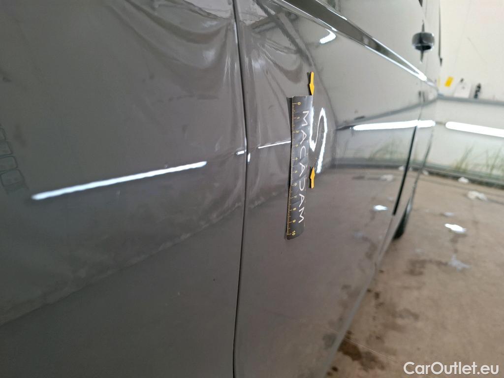  Volkswagen  Transporter VOLKSWAGEN  / 2019 / 4P / Fourgon tôlé 2.0 TDi 150 DSG7 L1H1 Business Line #80
