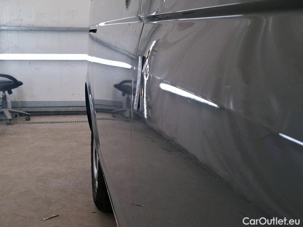  Volkswagen  Transporter VOLKSWAGEN  / 2019 / 4P / Fourgon tôlé 2.0 TDi 150 DSG7 L1H1 Business Line #115