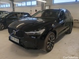 Volvo XC60 Volvo  B4 Mild Hybrid Benzyna Plus Dark Auto 5d