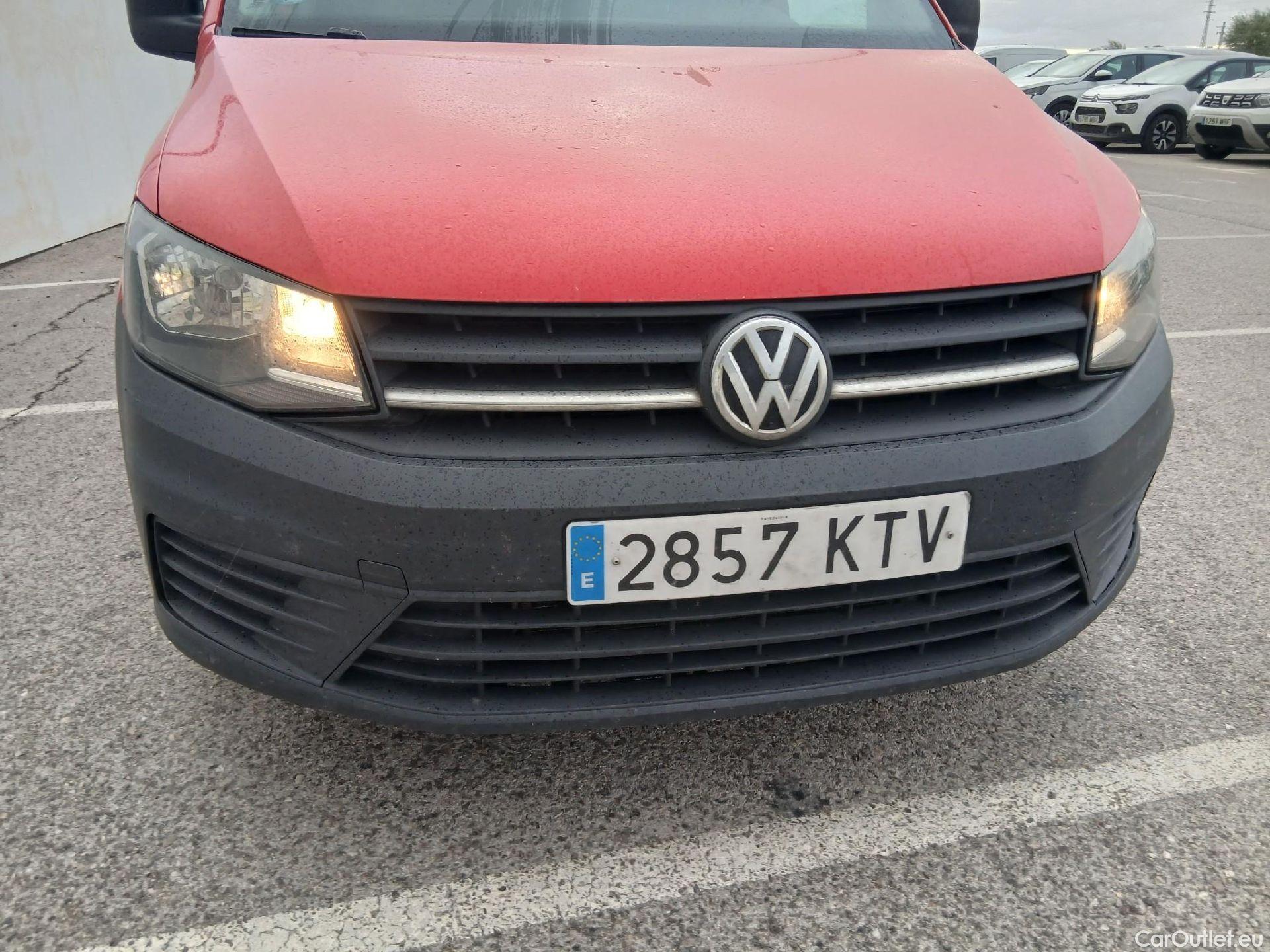  Volkswagen  Caddy VOLKSWAGEN  / 2015 / 4P / furgón derivado de turismo Business 2.0 TDI 75kW (102CV) BMT #3