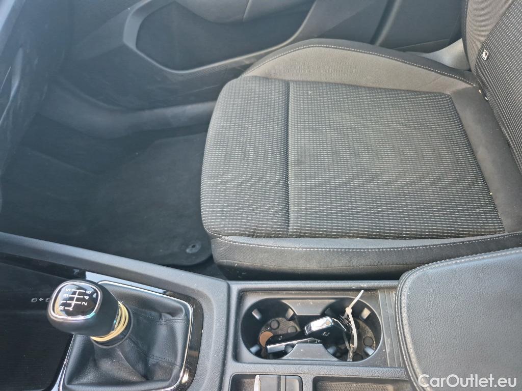  Skoda  Octavia SKODA  / 2020 / 5P / familiar Combi 2.0 TDI 85kW(115CV) Man Ambition #16