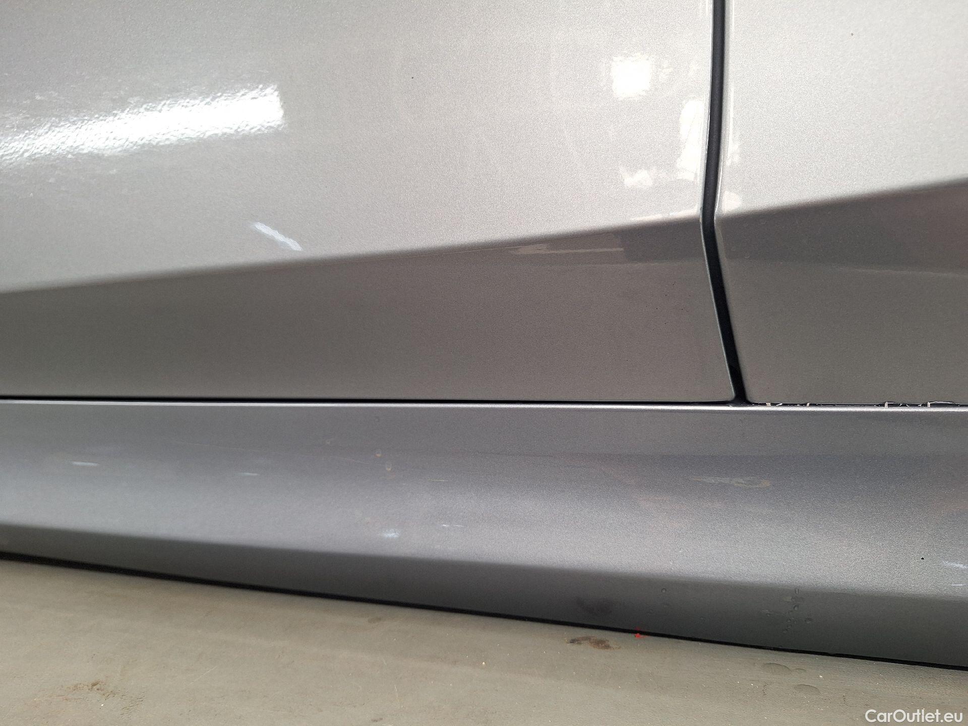  Bmw  Serie 3 BMW, 3-serie T FL'22, 318i Touring 115kw A #31