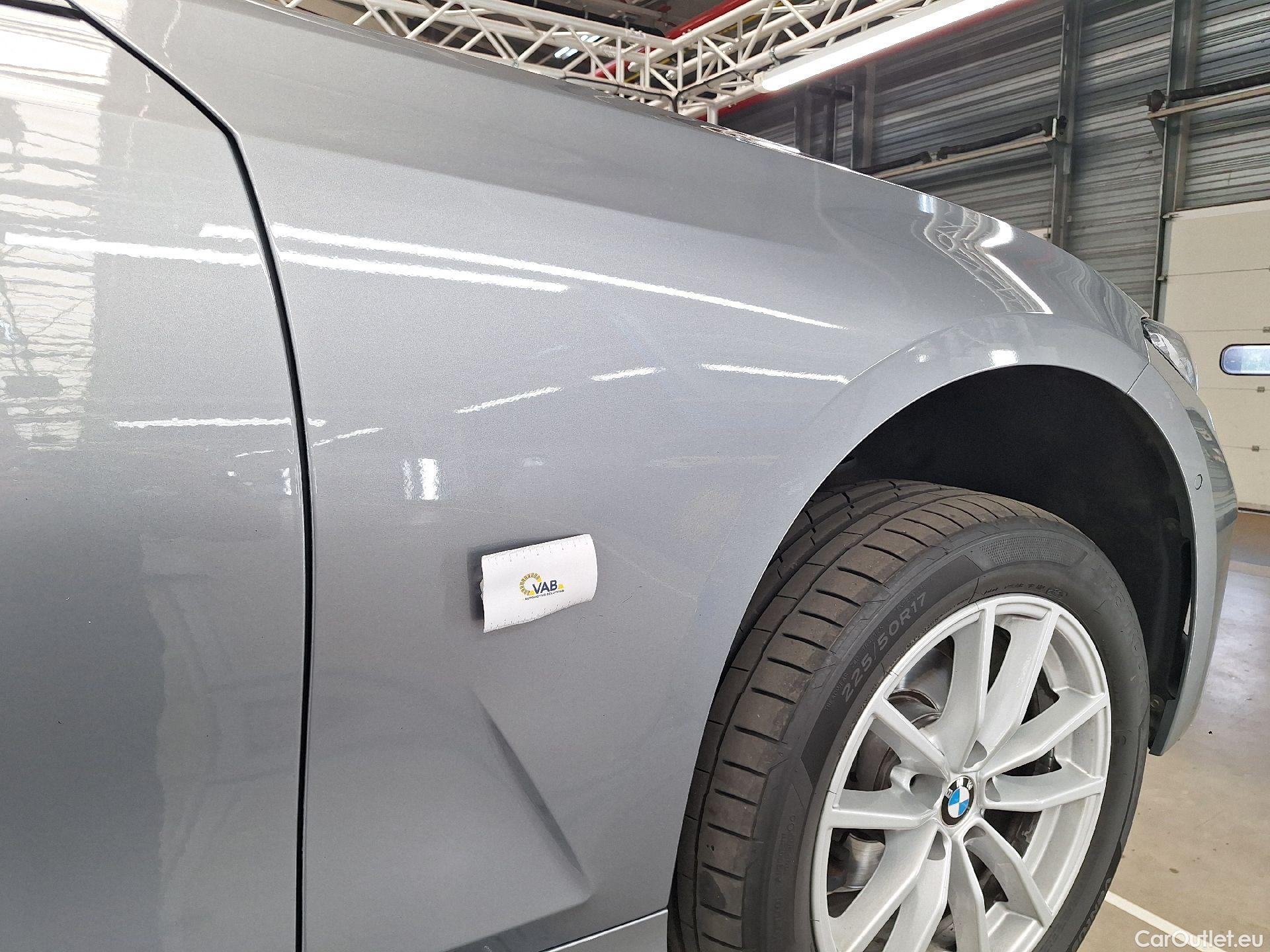  Bmw  Serie 3 BMW, 3-serie T FL'22, 318i Touring 115kw A #24