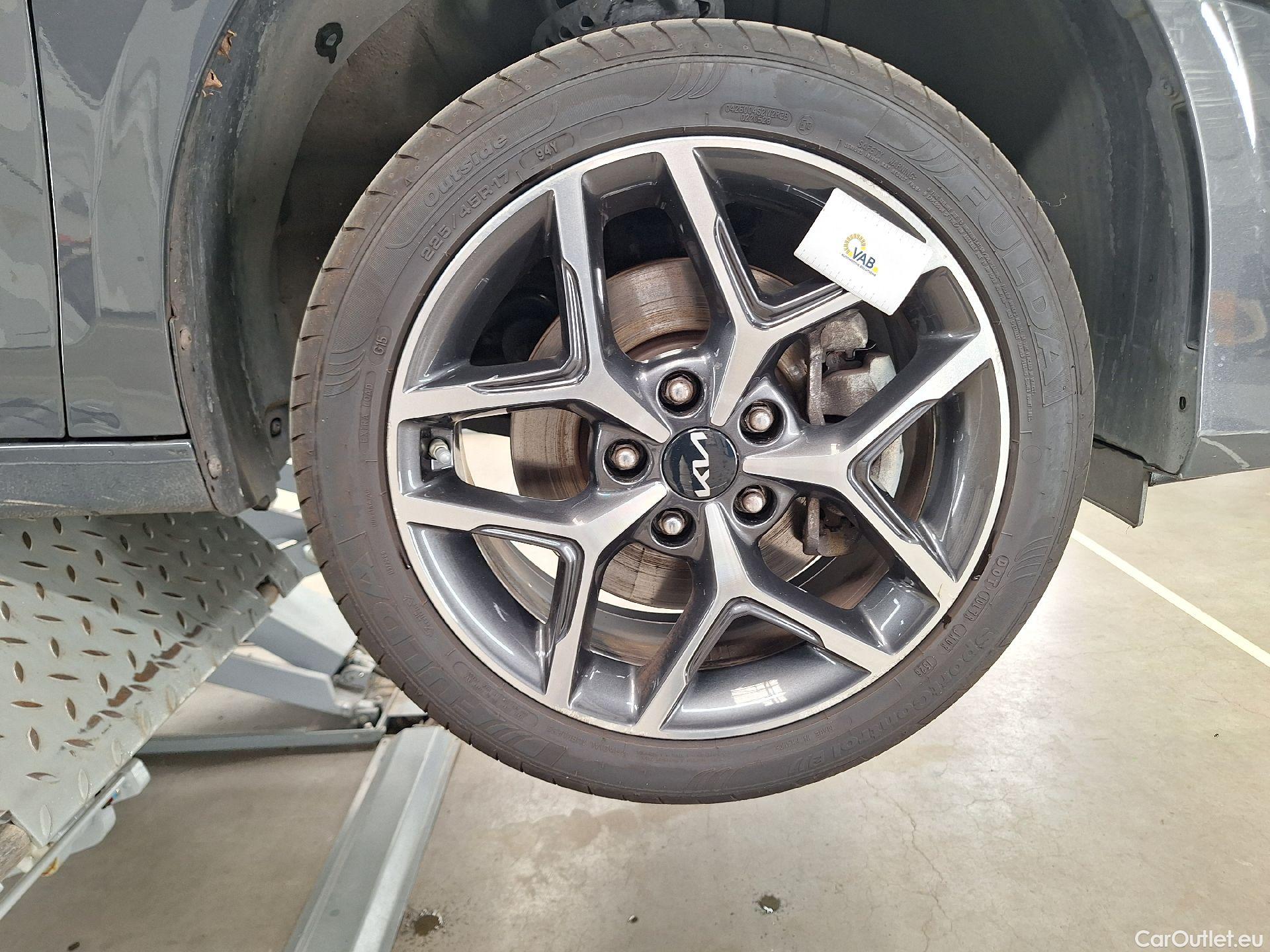 KIA  Cee'd Kia, Ceed SW FL'21 PHEV, Ceed SW 1.6PHEV Bus.Line DCT #38