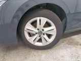  Volkswagen  Golf  Volkswagen Variant VIII 1.0 eTSI 81kW DSG Life Business 5d #68
