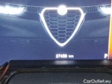  Alfa Romeo  TONALE ALFA ROMEO  / 2022 / 5P / SUV 1.5 130CV HYBRID TCT7 SPRINT #4