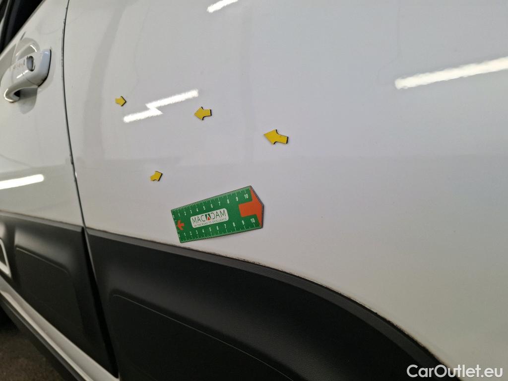  Citroen  C3  Société Feel 1.5 BlueHDI 100CV BVM6 E6dT #9