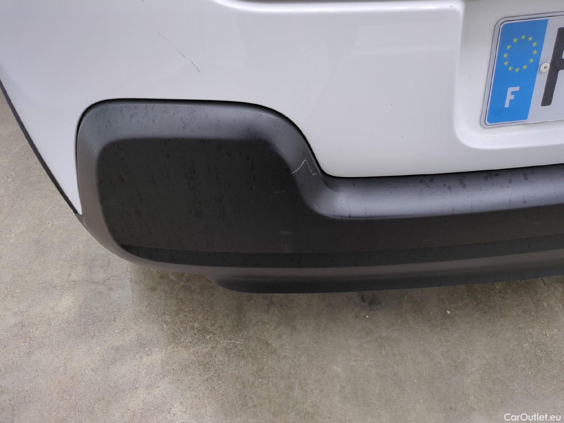  Citroen  C3  Société / 2020 / 5P / Berline / VU PureTech 83 S&S BVM Feel Nav #16